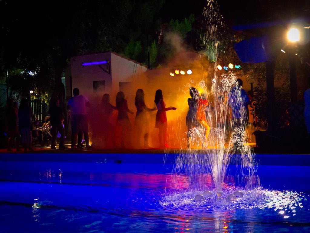 Camping Village Degli Ulivi Mattinata Ngoại thất bức ảnh