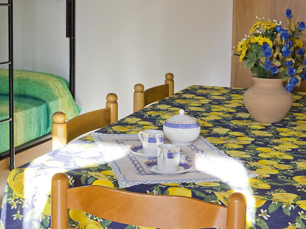 Camping Village Degli Ulivi Mattinata Phòng bức ảnh