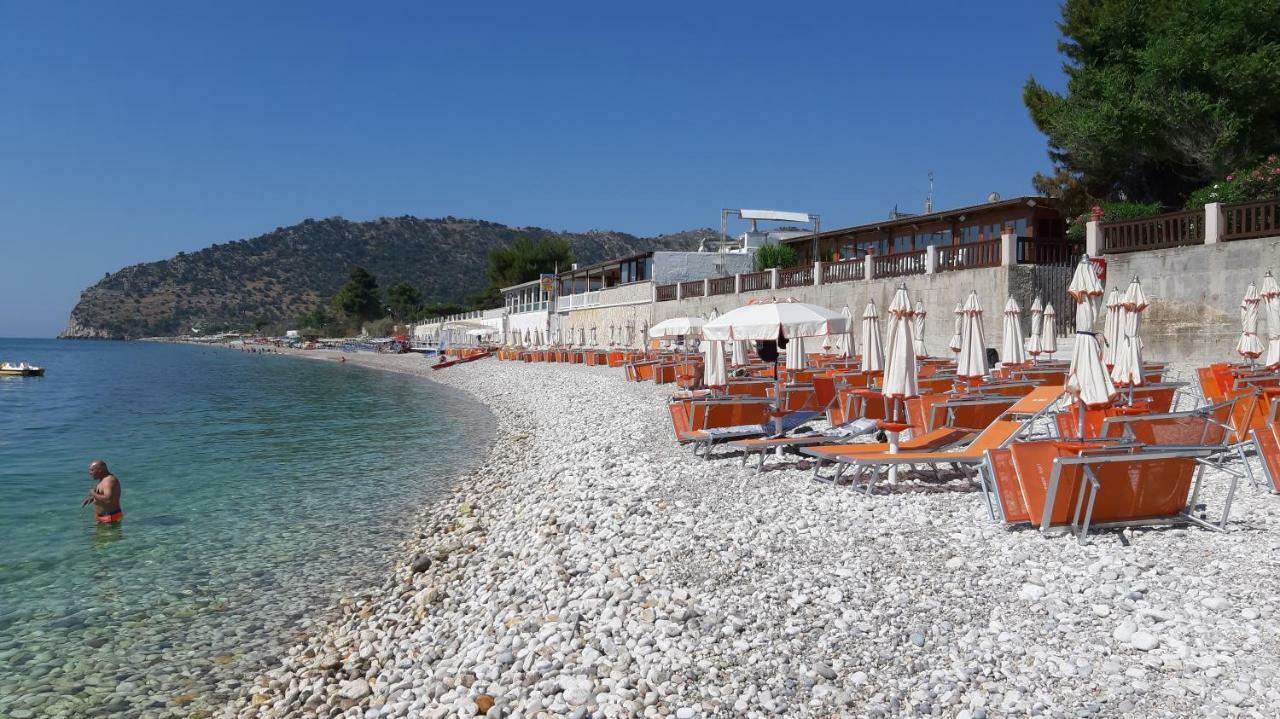 Camping Village Degli Ulivi Mattinata Ngoại thất bức ảnh